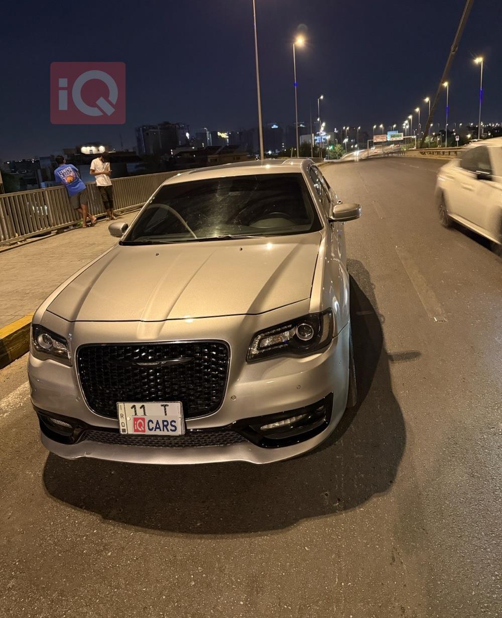 كرايسلر 300